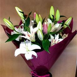 Lily Bouquet in pink and white