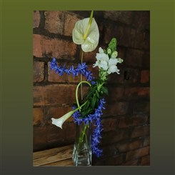 Luxury bud vase 